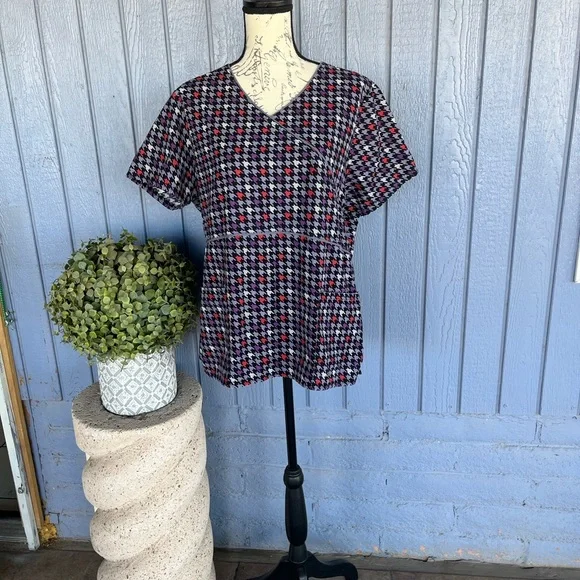 Women's Set of 3 Scrub
Tops Size Large - Picture 3 of 5